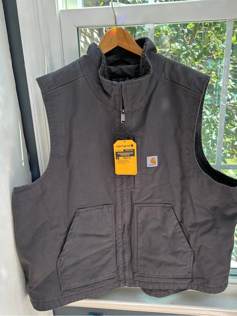 Carhartt Men’s Duck Vest in Charcoal Gray